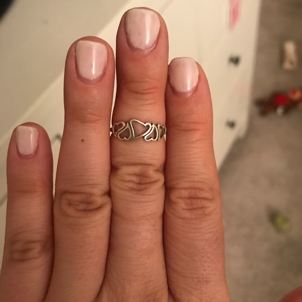 Midi dainty heart ring